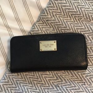 MK large Jet-Set wallet! 👛